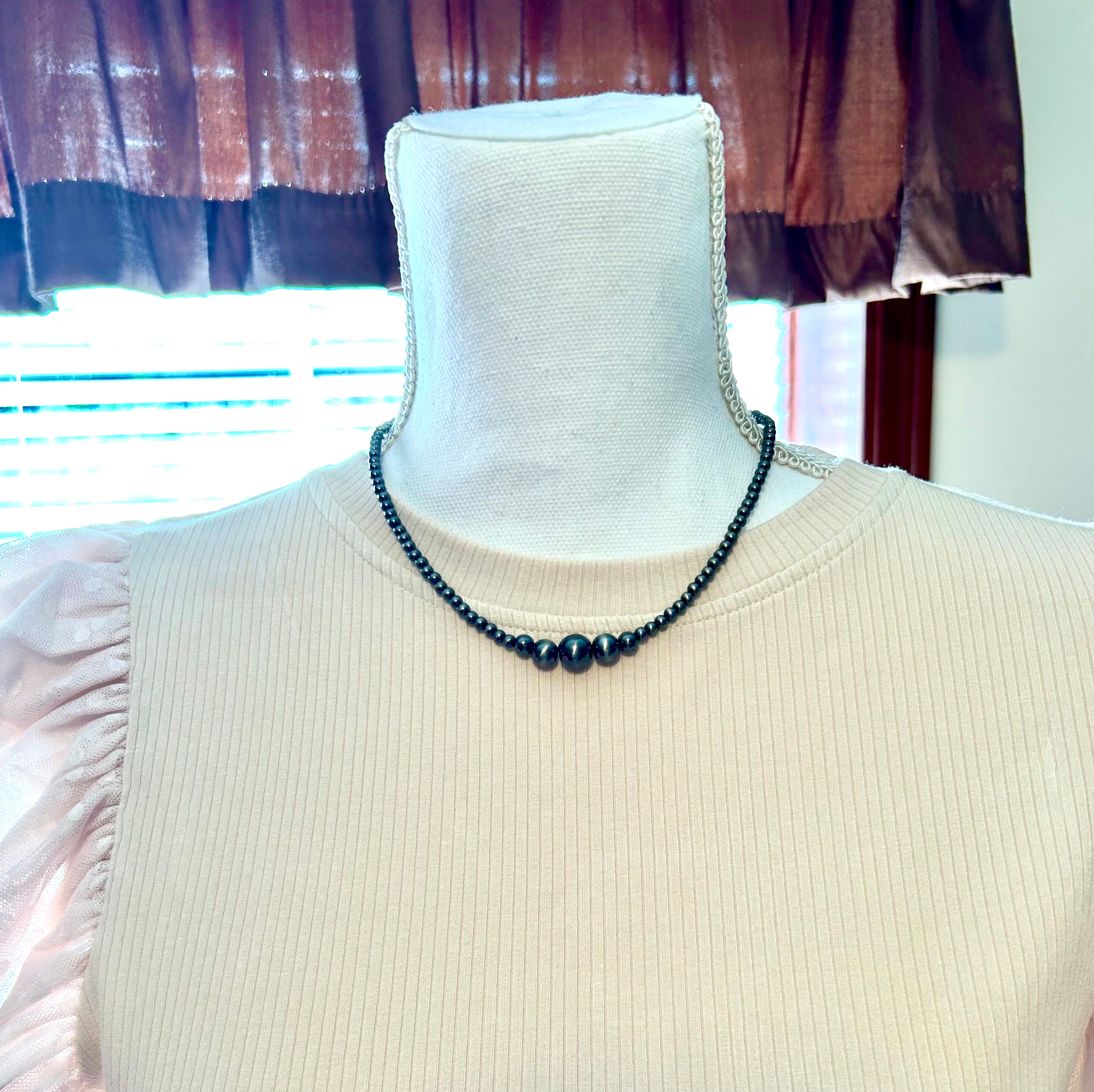15" Faux Navajo Peal Necklace with Cluster